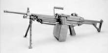 比利时fn"米尼米"5.56mm机枪