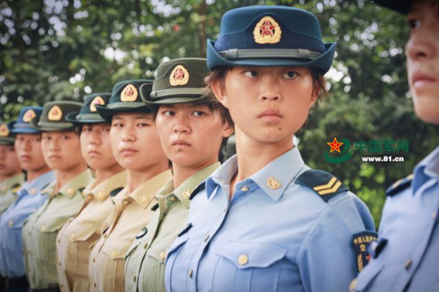 帶你來看軍校裡的四大軍種女學員(高清組圖)