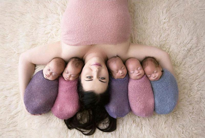 tucci)今年1月份生下健康的五胞胎,她近日首次分享了自己与5个孩子的