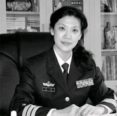 国防大学教授梁芳年龄图片