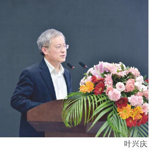 国务院发展研究中心农村经济研究部部长,研究员 叶兴庆