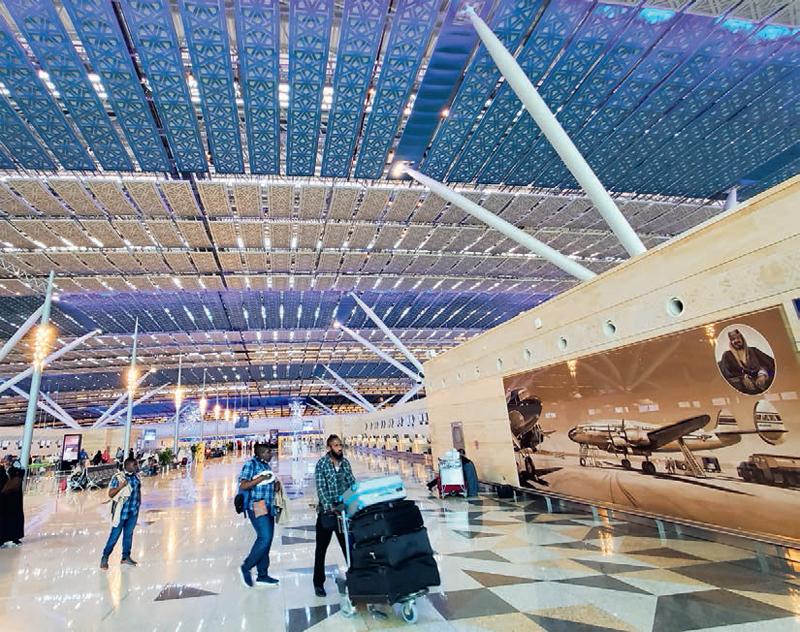 吉达的阿卜杜勒—阿齐兹国王国际机场非常现代化,也是世界上最大的